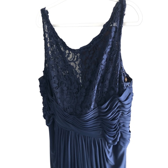 David’s Bridal, dress - Picture 4 of 16